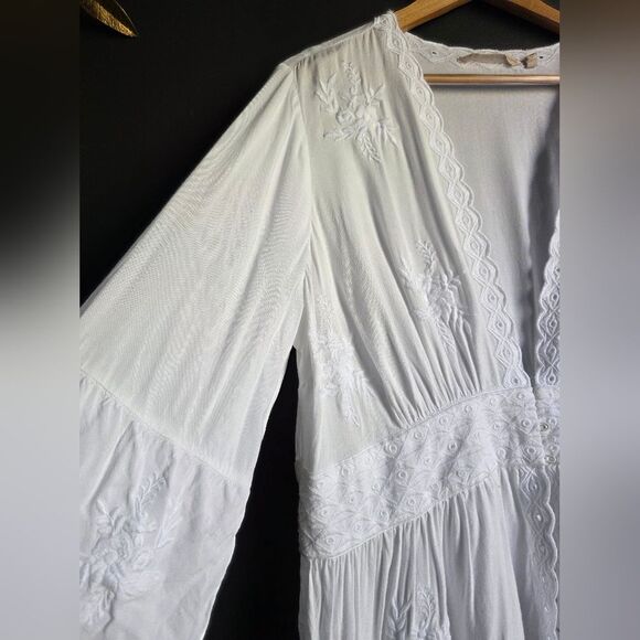 Soft Surroundings Icon Melissani Tunic White Embroidered Eyelet Size L Boho - Picture 5 of 14